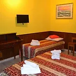 Eneahouse Pensionat Fiumicino