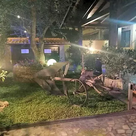 Eneahouse 3* פיומיצ'ינו