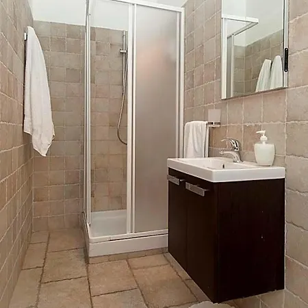 Eneahouse 3* Fiumicino